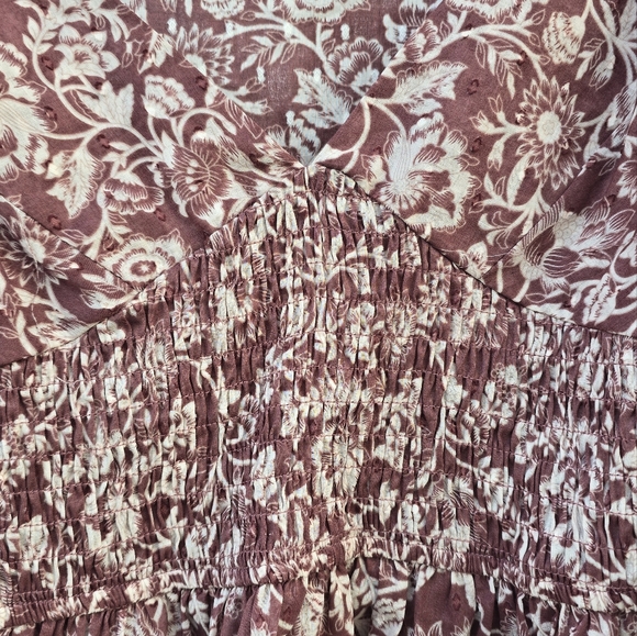 Olivaceous Floral Top - Picture 3 of 11